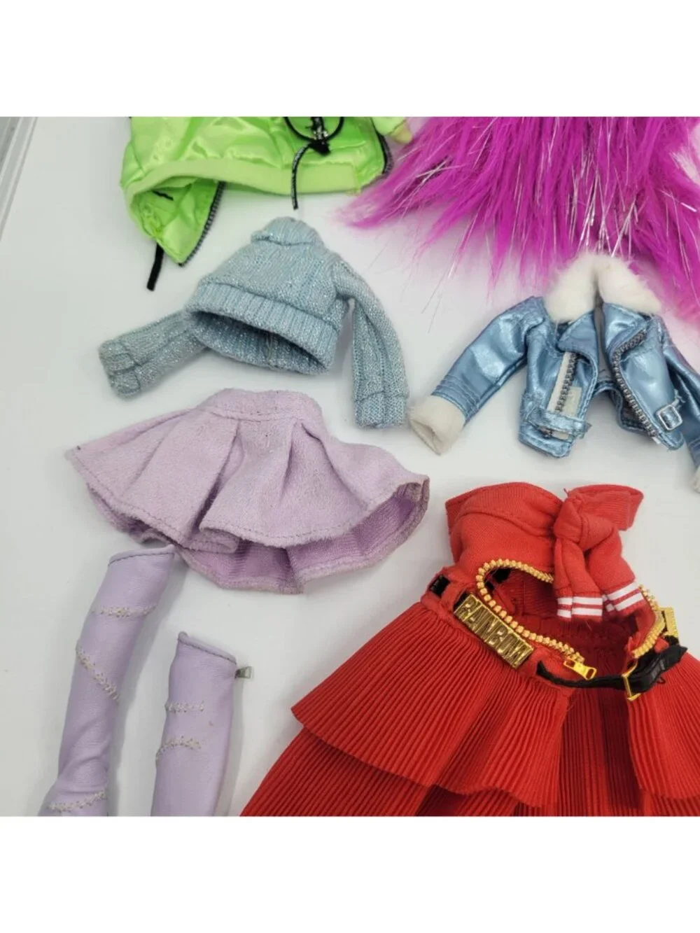 RAINBOW HIGH Doll Clothing Lot of Clothes, Shoes, Accessories - 24 Pieces